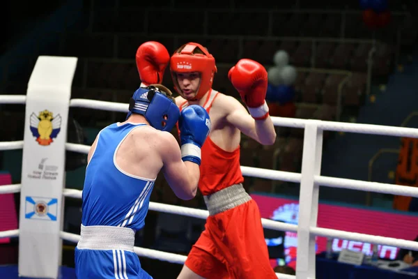 オレンブルク、ロシア-5 月 7、2017 年: 少年ボクサーの競争 — ストック写真