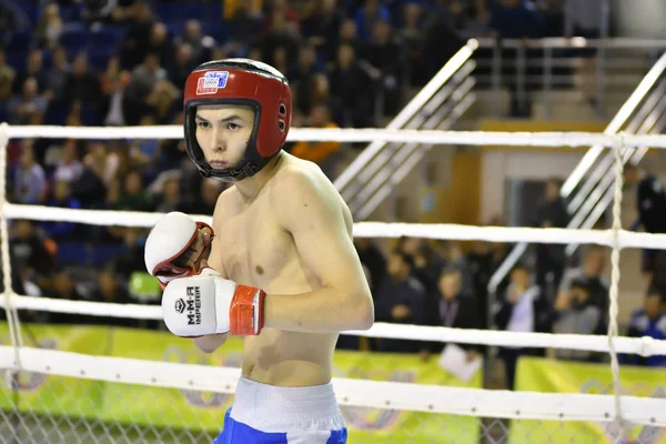 Orenburg, Ryssland-18 februari 2017 år: de stridande tävlar i Mixed Martial Arts (MMA) — Stockfoto