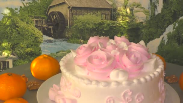 Torta Festiva Con Rose Fatte Crema — Video Stock