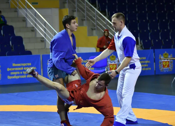 Orenburg, Rússia - 25-26 de outubro de 2019: Competições de meninos Sambo — Fotografia de Stock