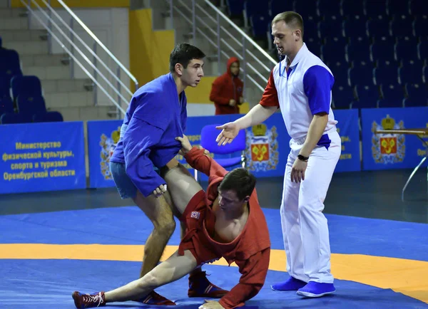 Orenburg, Rússia - 25-26 de outubro de 2019: Competições de meninos Sambo — Fotografia de Stock