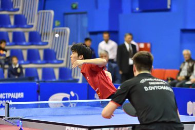 Orenburg, Rusya Federasyonu - 28 Eylül 2017 yıl: çocuk oyun Masa Tenisi rekabet