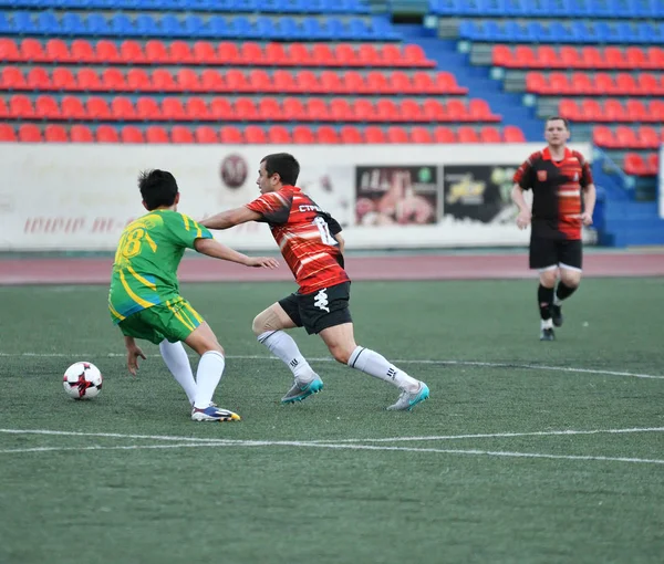 Orenburg, Russia � 8 June 2017 year: Boys play football — Stok Foto