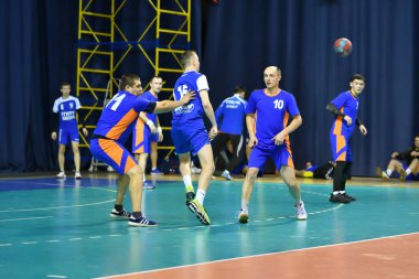 Orenburg, Rusya - 12 Şubat 2018: Orenburg 'un ilk valisi Ivan Ivanovich Neplueva anısına erkekler hentbol uluslararası hentbol turnuvasında oynuyor