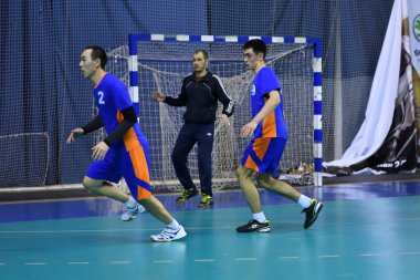 Orenburg, Rusya - 12 Şubat 2018: Orenburg 'un ilk valisi Ivan Ivanovich Neplueva anısına erkekler hentbol uluslararası hentbol turnuvasında oynuyor