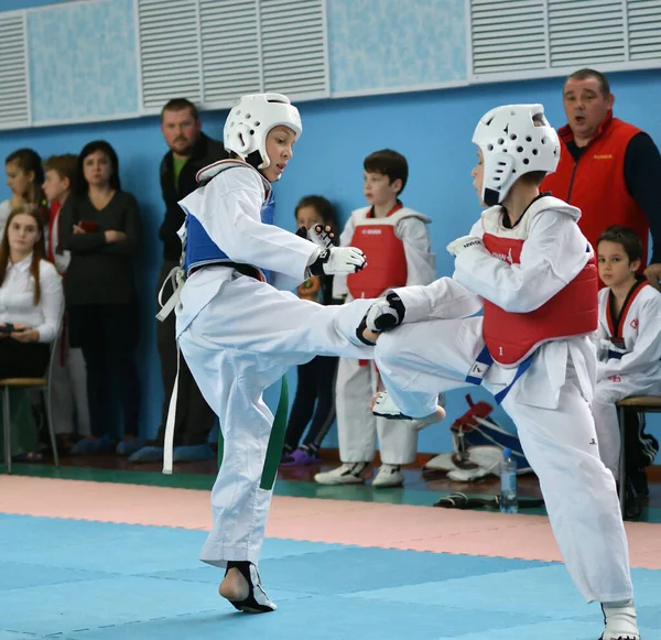 Orenburg Russie Octobre 2019 Des Garçons Concourent Taekwondo Open Taekwondo — Photo