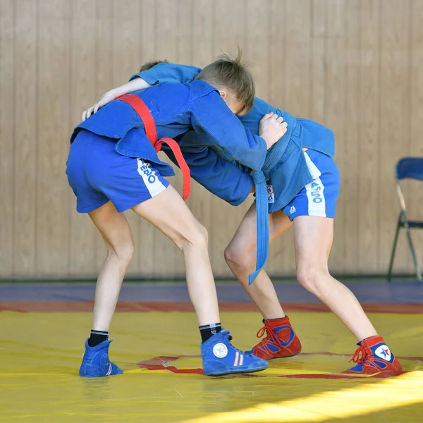 Orenburg Rusland Februari 2019 Jongens Wedstrijden Zelfverdediging Zonder Wapens Het — Stockfoto