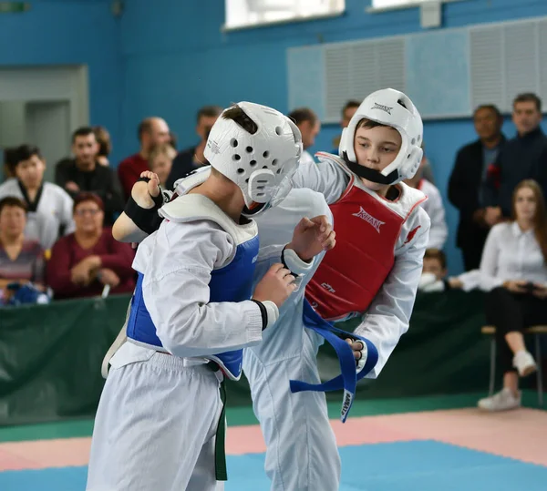 Orenburg Russie Octobre 2019 Des Garçons Concourent Taekwondo Open Taekwondo — Photo