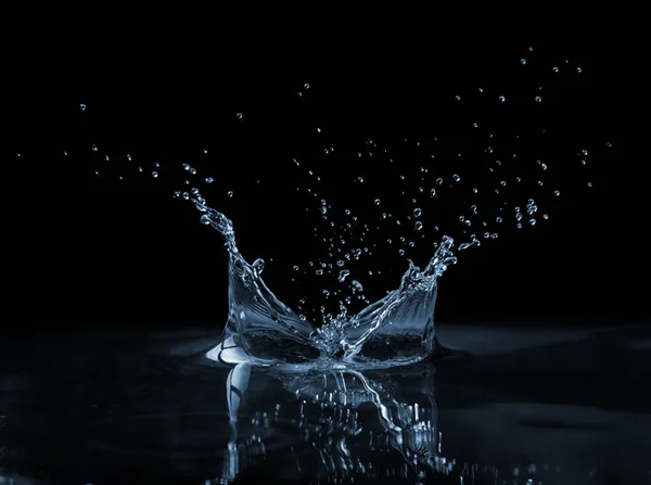 Splash on the water surface — Stock Photo, Image