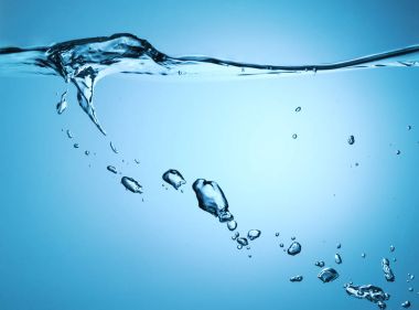 Su sıçrama dalgalanma ve kabarcık ile