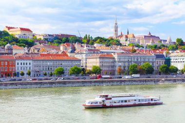 Budapeşte. Danube. Buda görünümü