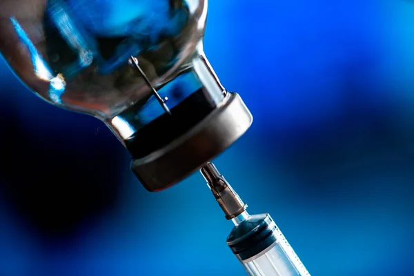 Close Medicine Bottle Injection Sars Coronavirus Syringe Vaccination Medicine 2019 — Stock Fotó