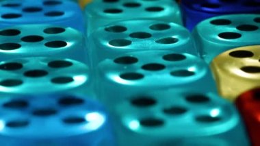 Renkli zar casino için ekran koruyucu döndürmek