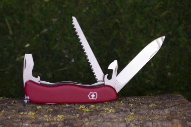 İbach, İsviçre 02.02.2020 - çok amaçlı ordu bıçağı Victorinox