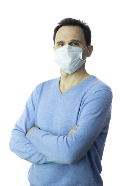 Homem máscara médica estúdio isolado. Coronavirus 2019-ncov covid-19 conceito . — Fotografia de Stock