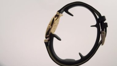 Saint-Imier, İsviçre, 2.02.2020 - Longines nöbet değişimi yakın çekim