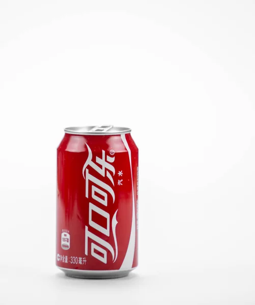 Atlanta, Georgia, USA April 4, 2020: aluminum Coca-Cola can Korean isolated on white background — Stock Photo, Image