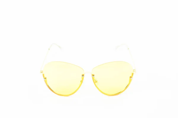 Lunettes vintage jaunes isolées sur fond blanc — Photo