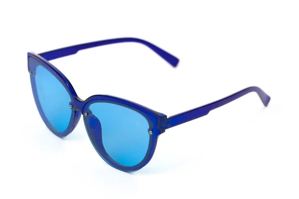 Gafas vintage azules aisladas sobre fondo blanco — Foto de Stock