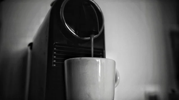 Cafetière Préparant Une Tasse Café — Photo