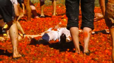 Domates savaşı, insanların domates atma vardır