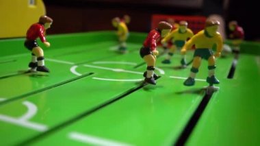 Masa futbol, çocuk oyununu, ağır çekim