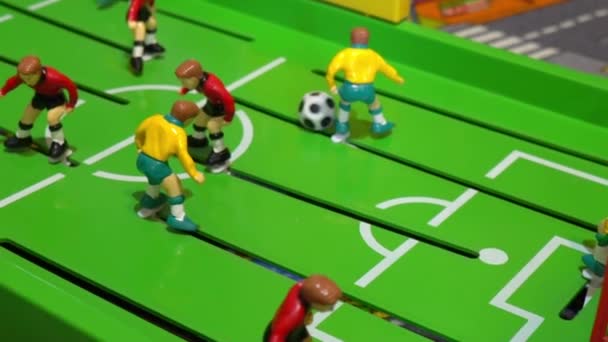 Asztali foci, gyermek táblajáték — Stock videók