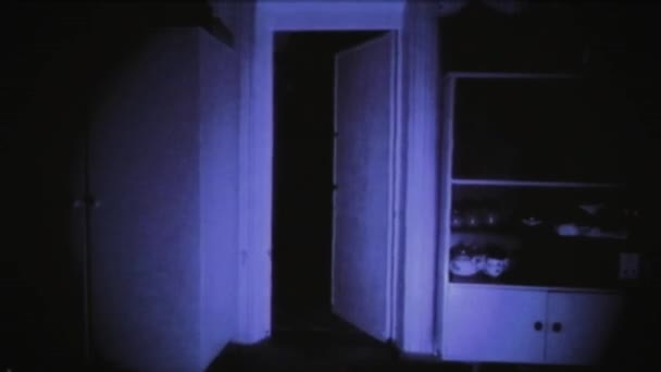 Vintage Effekt Rotlicht Flackert Einem Leeren Raum Alt Glitch Retro — Stockvideo