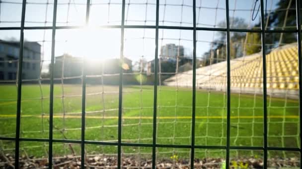 Stadion Jest Ogrodzony Żelaznym Ogrodzeniem Puste Miejsca Stadionie Bez Widzów — Wideo stockowe