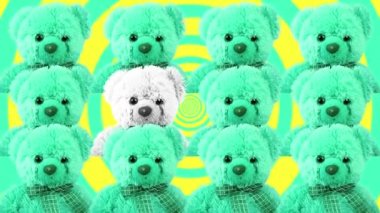 Havalı bir DJ oyuncak ayı. Dans eden oyuncak ayı. Bir gece kulübü için grafikler, konser, gösteri. Moda animasyon tasarımı. Pop ve dans havası. - VJ. Kalabalığın arasında beyaz bir ayı. Farklı ol..