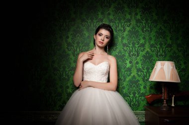 Moda oda içinde romantik gelin