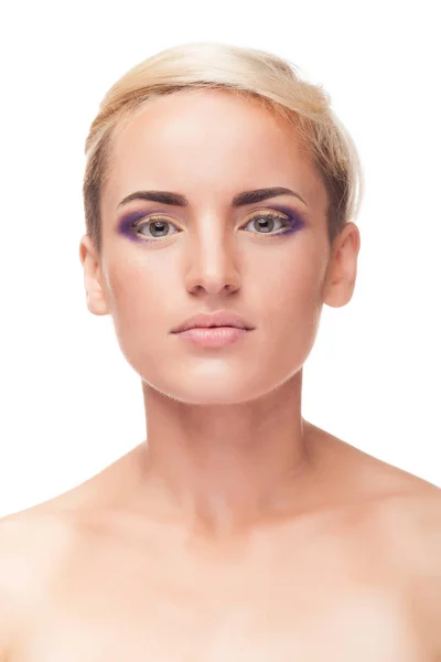 Mooie vrouw met professionele make-up — Stockfoto