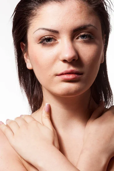 Retrato de mujer en dura luz de estudio — Foto de Stock