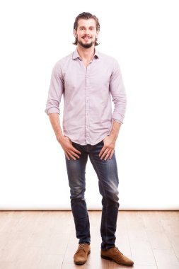 Emin gülümseyen iş adamı gayrı aşınma