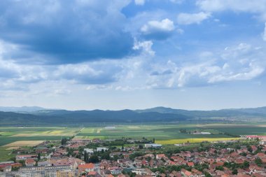 Manzara Panorama sping bir dağ şehir üzerinde