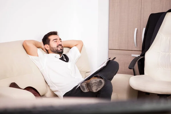 Businessman working in his office — Stock Photo, Image