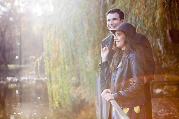 Beautiful gourgeous couple in park — Stock Photo, Image