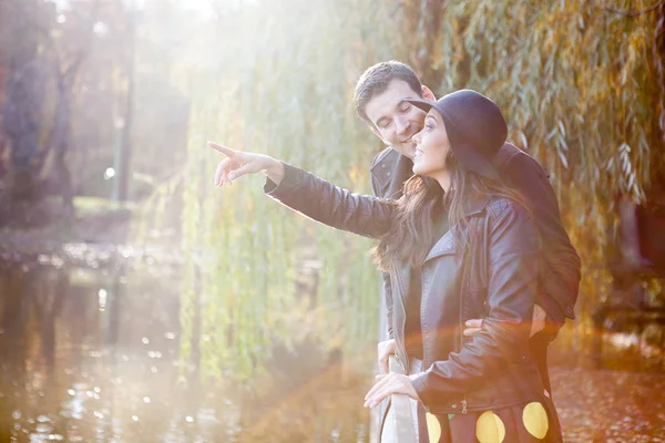 Beautiful gourgeous couple in park — Stock Photo, Image