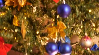 Vinç Noel ağacı dibinden zirveye vurdu.