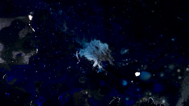 Inkt ter plaatse groeien in donkere ruimte — Stockvideo