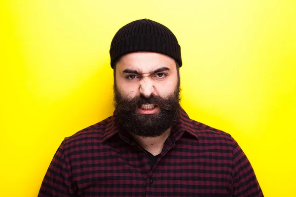 Portret mężczyzny hipster z dluga broda — Zdjęcie stockowe