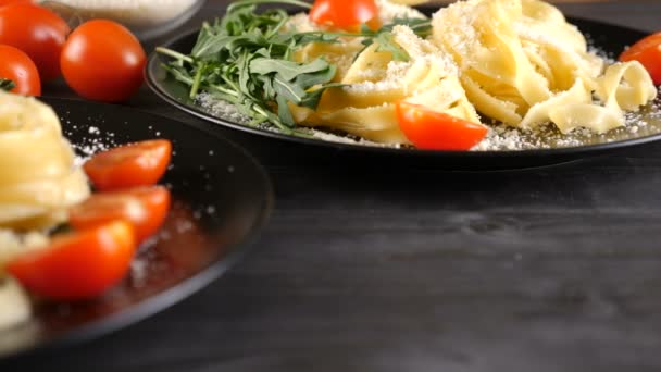 Pastas italianas sanas y deliciosas — Vídeo de stock