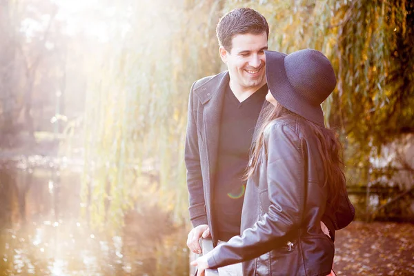 Beautiful gourgeous couple in park — Stock Photo, Image