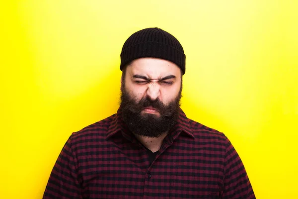 Retrato de homem hipster com uma longa barba — Fotografia de Stock