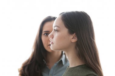 İki kız kardeşin portresi