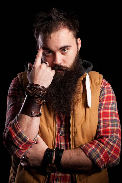 Ritratto di hipster di moda con barba lunga — Foto Stock