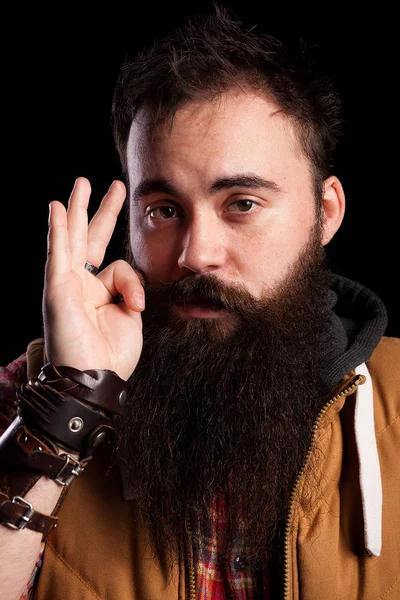 Крупный план портрета бородатого хипстера — стоковое фото