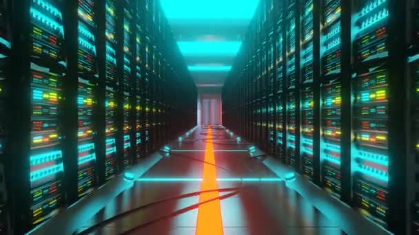 Centro de datos con bastidores de servidores en una sala de pasillo — Vídeo de stock