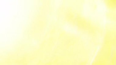 Hızlı titreyen sarı ışık efekti