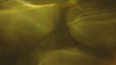 Harmanlama veya kaplama modunda kullanmak için sıcak ışık efektleri. Karanlık arka planda sıcak ışık parlıyor.